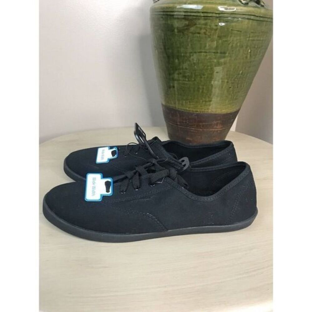 Time & True Canvas Lace Up Shoes,‎